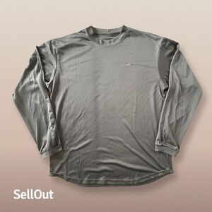 Nike Men's Gray Long Sleeve Crew Neck T-Shirt Size M